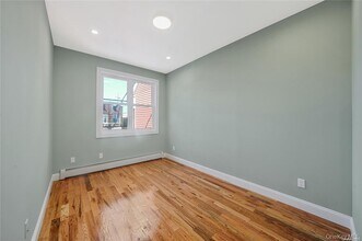 197 E 55th St in Brooklyn, NY - Foto de edificio - Building Photo