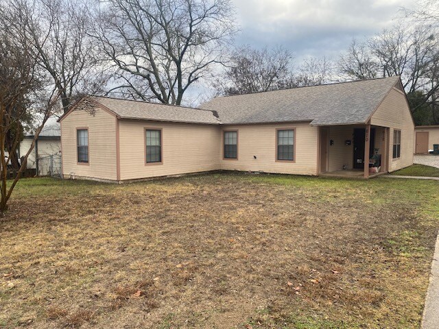 610 Carrie Ave-Unit -610 in Killeen, TX - Building Photo