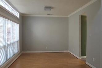 1454 Forest Home Dr in Houston, TX - Building Photo - Building Photo
