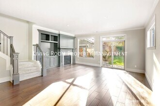 2626 N Winchell St in Portland, OR - Building Photo - Building Photo