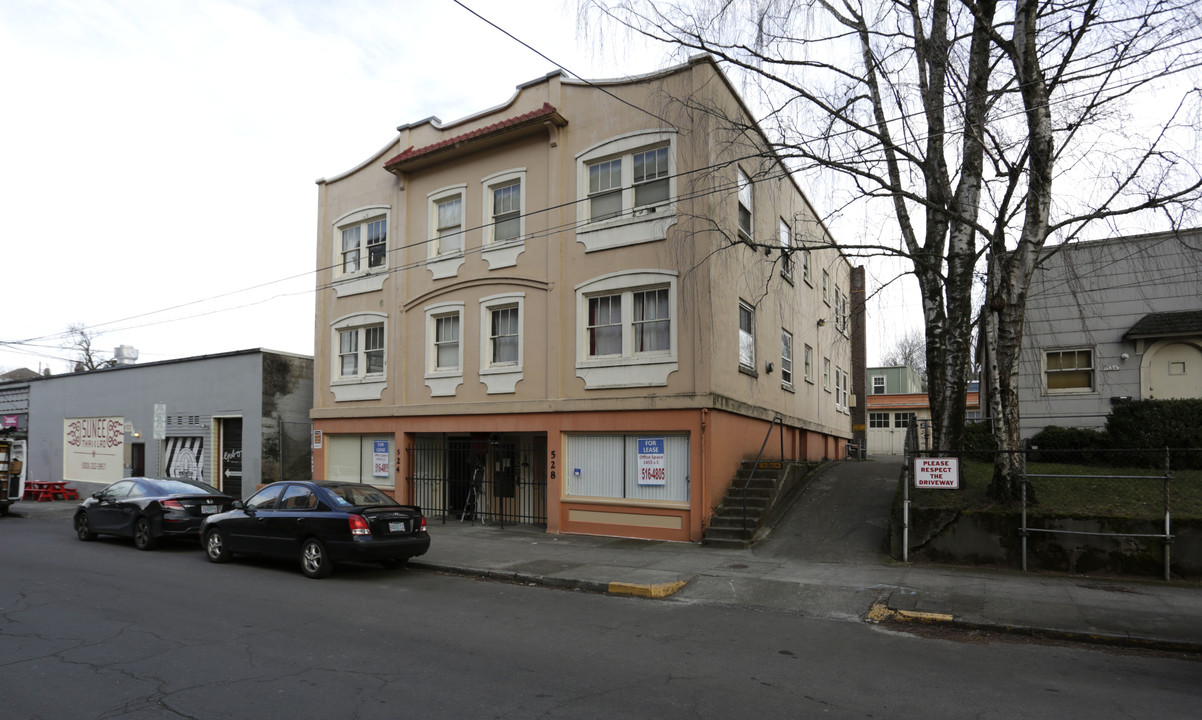 524 SE 14th Ave in Portland, OR - Foto de edificio