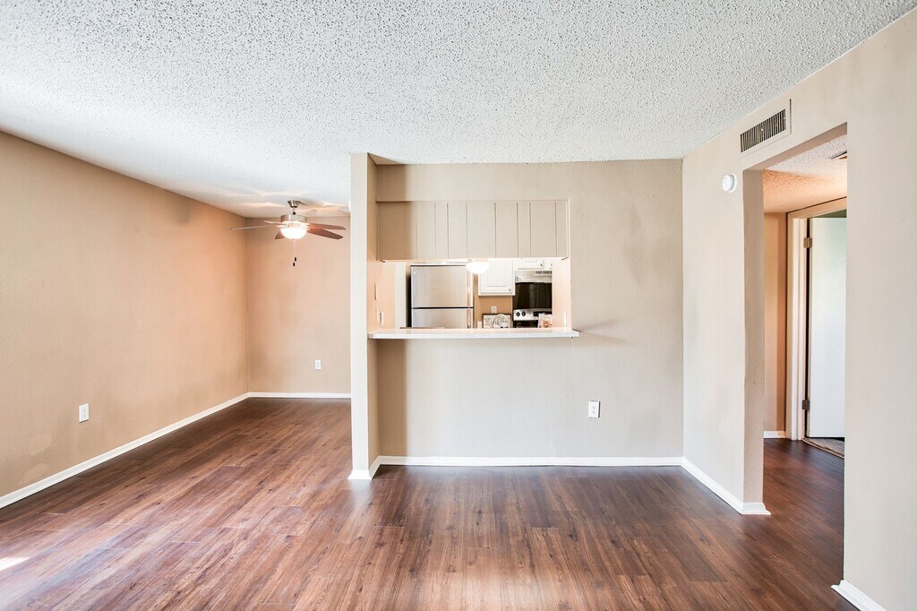 Buena Vista Seminole, FL Apartments