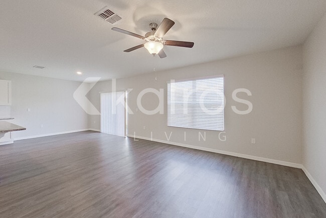 32161 Katelin Cir, Unit 13-1311 in Leesburg, FL - Building Photo - Building Photo