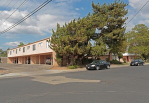 Old Town Apartments in Clovis, CA - Building Photo