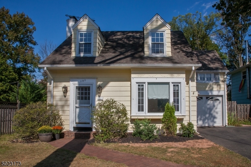 191 2nd St in Fanwood, NJ - Building Photo