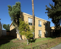 927 S Citron St Apartments