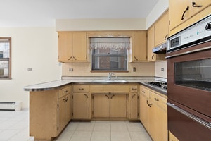 5705 W Higgins Ave in Chicago, IL - Building Photo - Building Photo