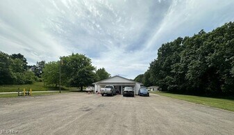 3885 Roseville Rd in Zanesville, OH - Building Photo