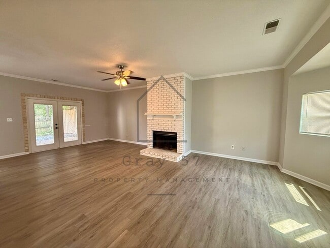 806 Hillsboro Ln in Helena, AL - Foto de edificio - Building Photo