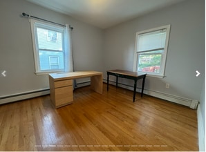 40 Plymouth St, Unit 2 in Cambridge, MA - Building Photo - Building Photo