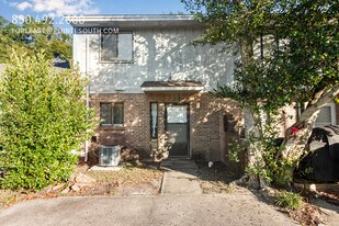 23 Cape Dr NW in Fort Walton Beach, FL - Building Photo