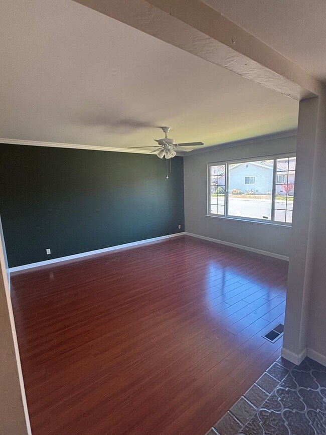 5343 Pleasant Hill Rd in Pleasanton, CA - Building Photo - Building Photo