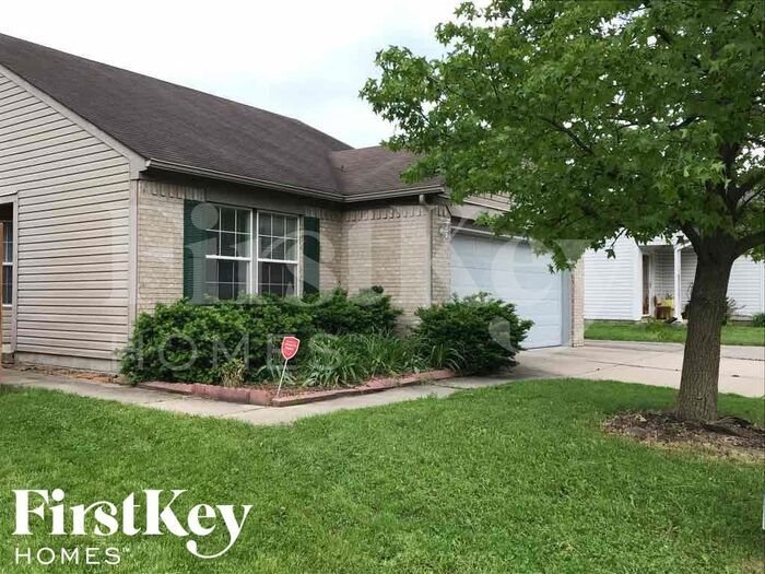 5339 Greensward Ln in Indianapolis, IN - Building Photo
