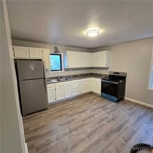 3218 North Ave in Niagara Falls, NY - Building Photo - Building Photo