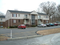 Berry Lane Apartments in Milford, OH - Foto de edificio - Building Photo