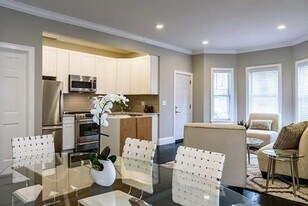 69 Day St, Unit 2 in Boston, MA - Building Photo