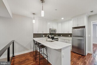 1321 N 7th St in Philadelphia, PA - Building Photo - Building Photo