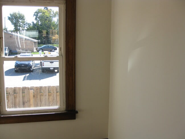 369 Front St, Unit Townhouse in Berea, OH - Building Photo - Building Photo