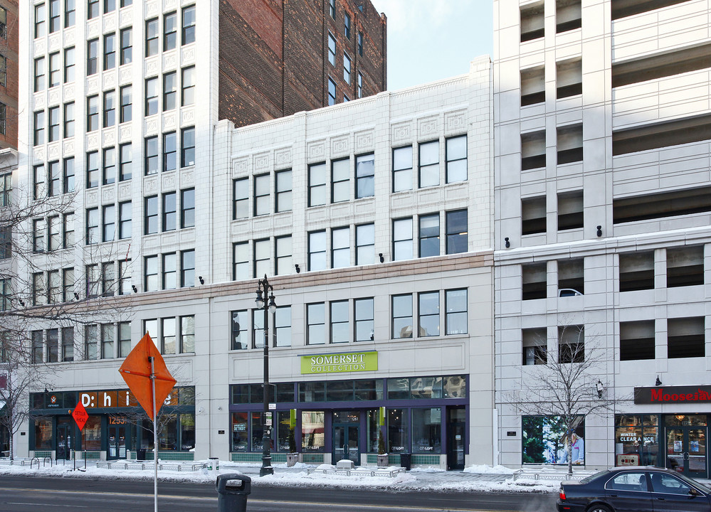 The Lofts of Woodward in Detroit, MI - Foto de edificio