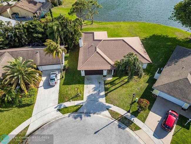 73 Vista Del Rio in Boynton Beach, FL - Building Photo - Building Photo