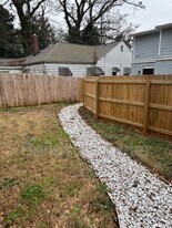 1328 Blvd Lorraine SW in Atlanta, GA - Building Photo