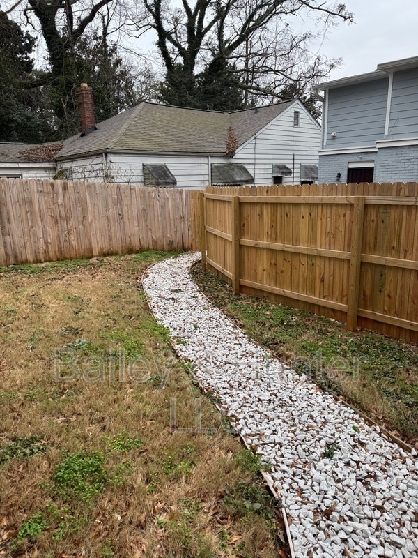 property at 1328 Blvd Lorraine SW