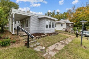 1821 Korando Ave in Overland, MO - Building Photo