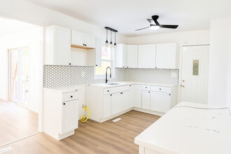 1317 Fairview Ave in Joliet, IL - Building Photo - Building Photo