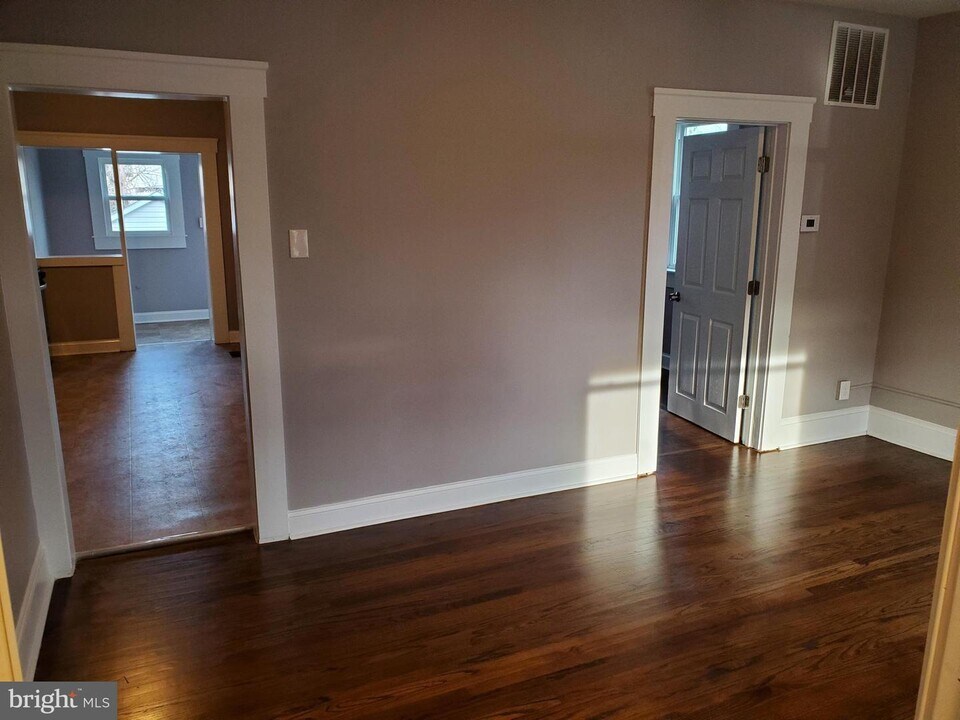 1111 Elm Ridge Ave Photo