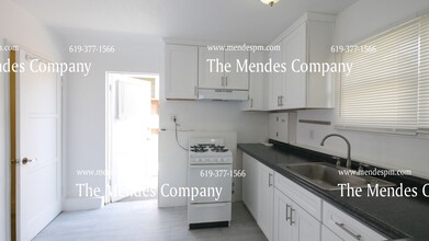 2944 1/2 Felton St in San Diego, CA - Foto de edificio - Building Photo
