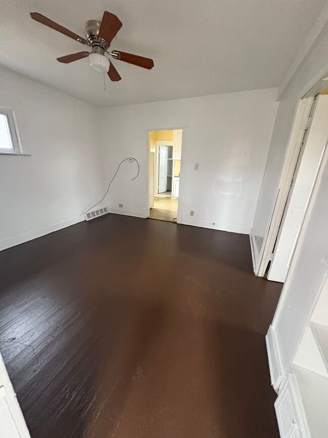 property at 3026 E 123rd St