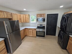 9696 Adair Ct in Cincinnati, OH - Building Photo - Building Photo