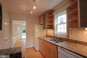 3931 6th St S in Arlington, VA - Building Photo - Building Photo