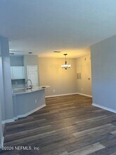 13703 Richmond Park Dr N in Jacksonville, FL - Building Photo - Building Photo