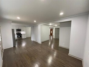 1954 Clairmont Terrace NE in Atlanta, GA - Building Photo - Building Photo