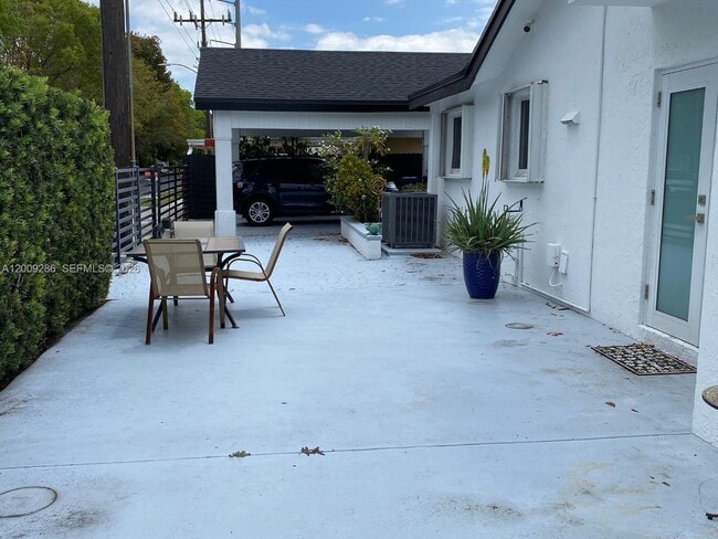 403 SW 89th Pl in Miami, FL - Building Photo - Building Photo