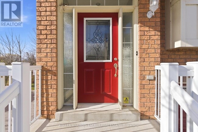 18 Boone Ln in Ajax, ON - Building Photo - Building Photo