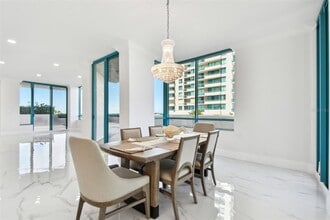 1560 Gulf Blvd in Clearwater, FL - Building Photo - Building Photo