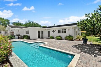 2070 NE 54th Ct in Fort Lauderdale, FL - Building Photo - Building Photo