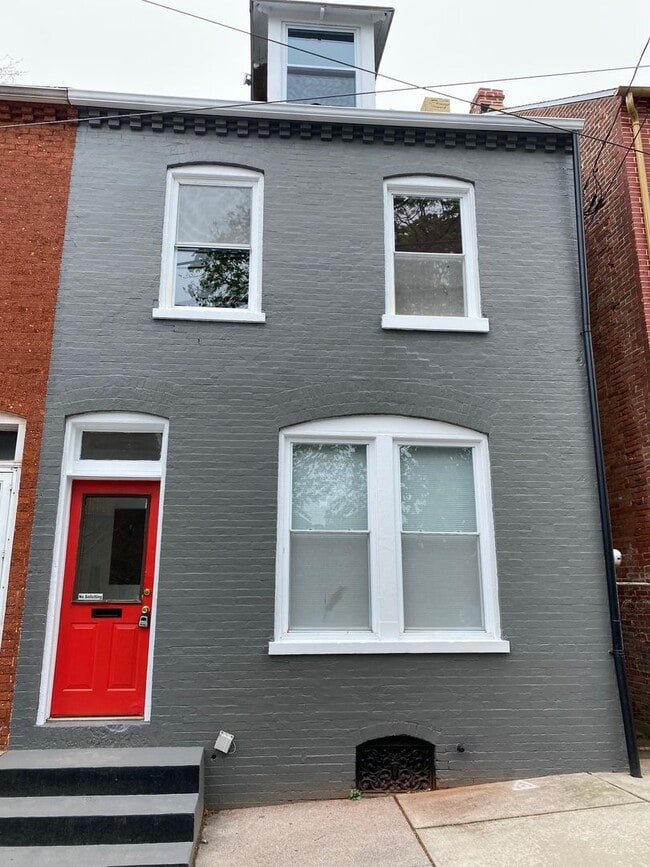 property at 503 W Vine St