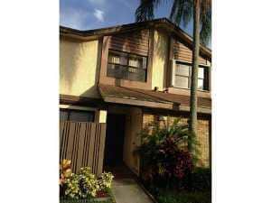 3961 Cocoplum Cir in Coconut Creek, FL - Building Photo - Building Photo