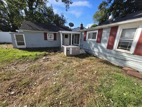 5235 Fletcher St in Wayne, MI - Building Photo - Building Photo