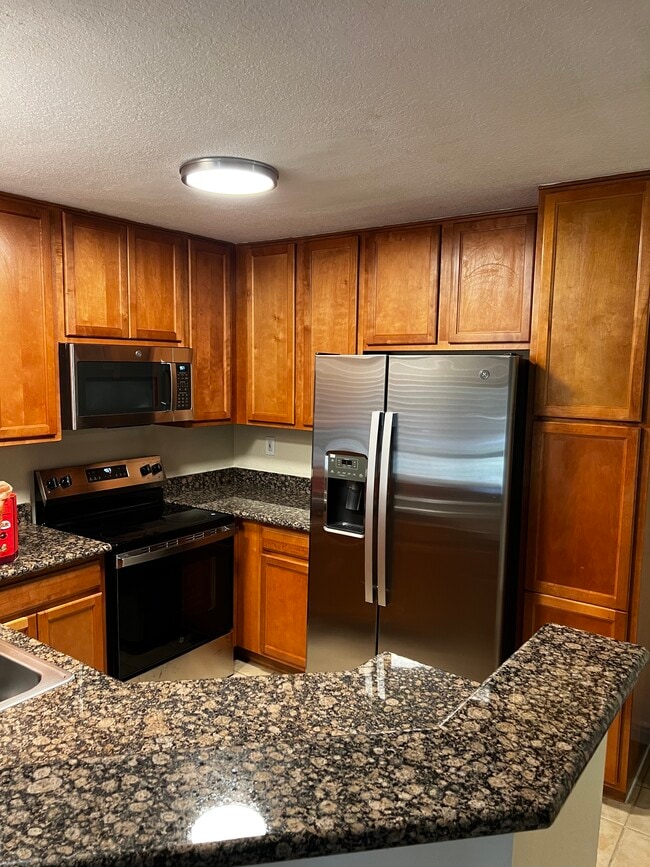 property at 78650 Avenue 42