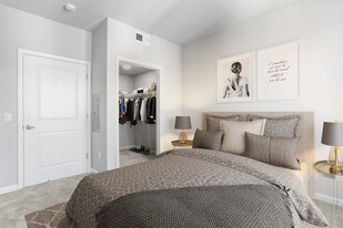 Gateway Station Apartments in Tracy, CA - Building Photo