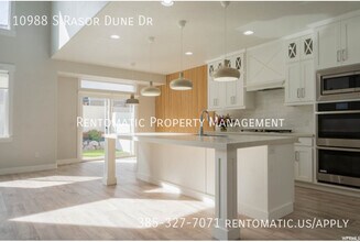 10988 S Rasor Dune Dr in South Jordan, UT - Building Photo - Building Photo