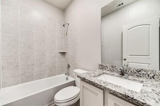 812 Emerson Dr in Anna, TX - Building Photo - Building Photo