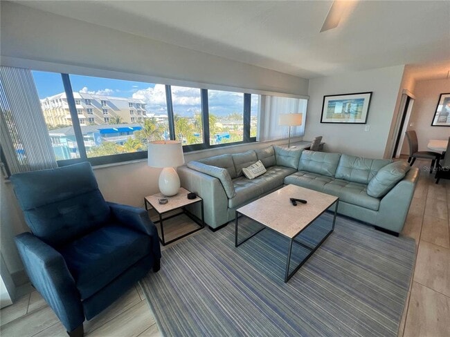 1001 Point of Rocks Rd in Sarasota, FL - Building Photo - Building Photo