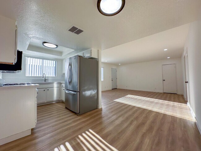 property at 606 E Santa Anita Ave