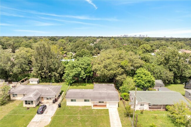 1040 San Luis Dr in Orlando, FL - Building Photo - Building Photo
