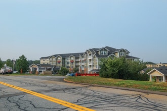 Colonial Gardens Gracious Retirement Living in Beverly, MA - Building Photo - Building Photo